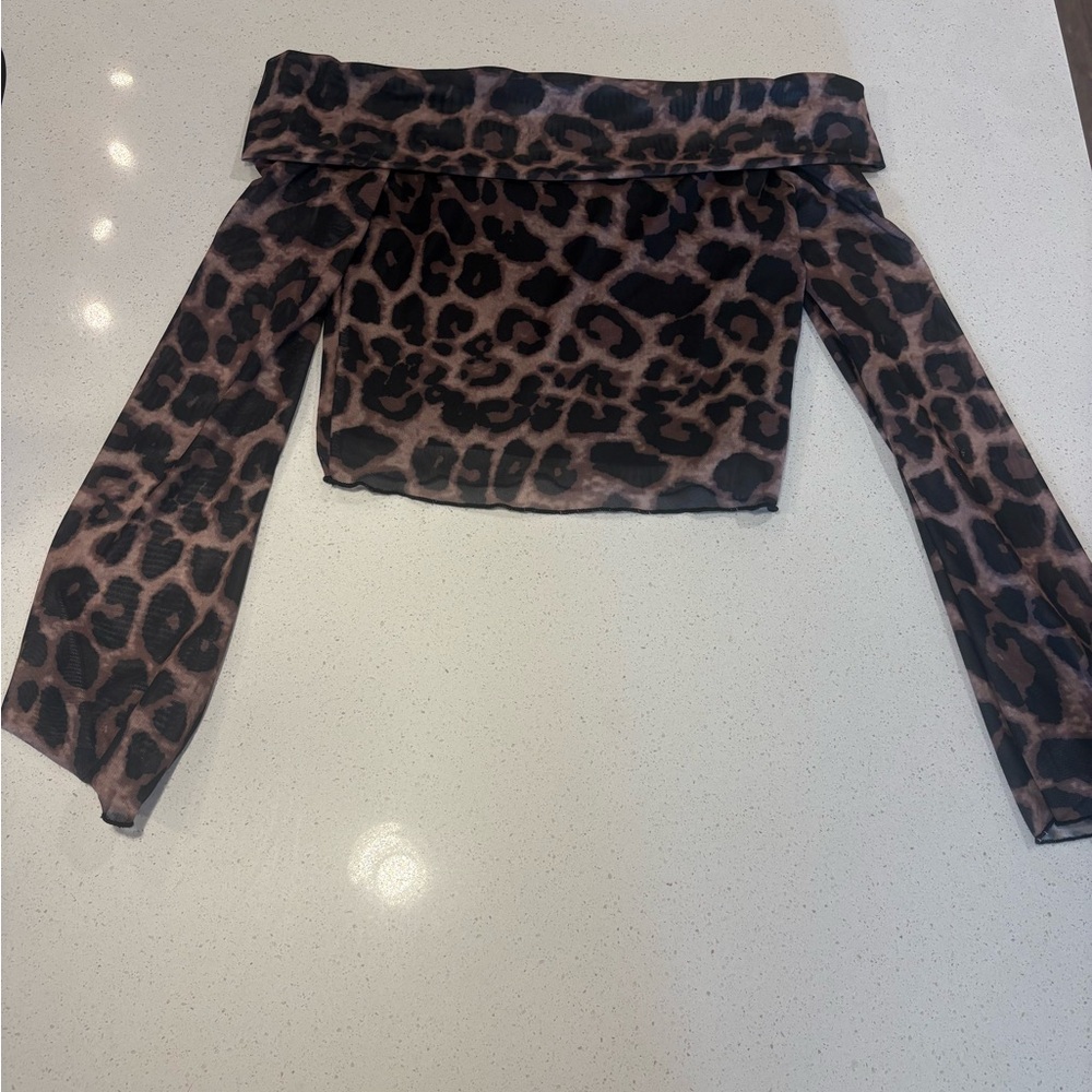 Leopard Print Off-Shoulder Long Sleeve Crop Top - Brown/Black